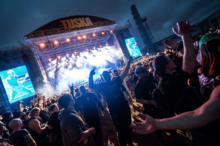 Tuska Festival 2025 Perjantai mosh pit
