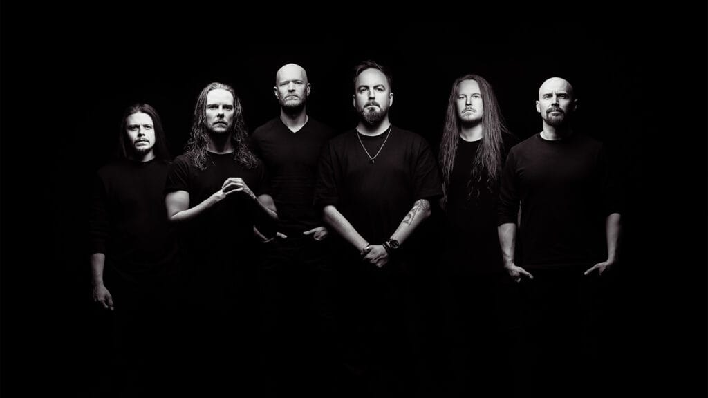 Bloodred Hourglass Promootiokuva